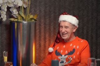 Babiš spal s Mickey Mousem, zatímco Havlíček polyk...